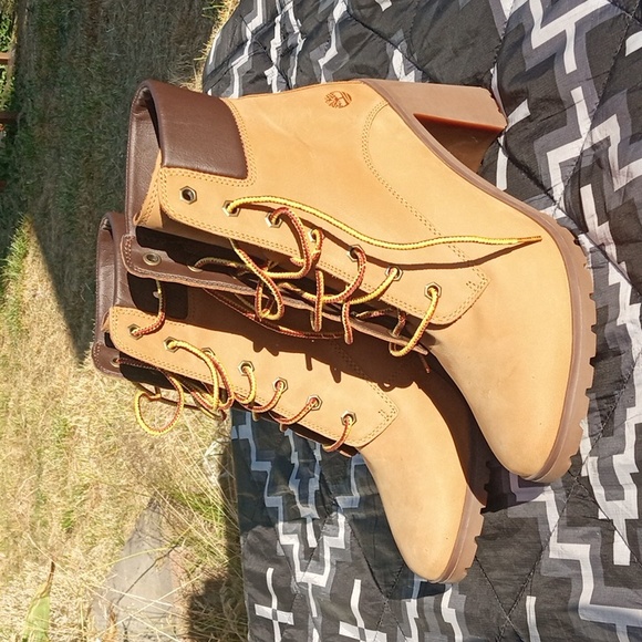 Timberland Shoes - ALLINGTON 6" TIMBERLAND BOOTS SIZE 9 🔥